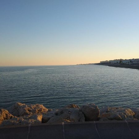 Nuevo Roca Chica, Primera Linea Playa,Torremolinos Eksteriør billede