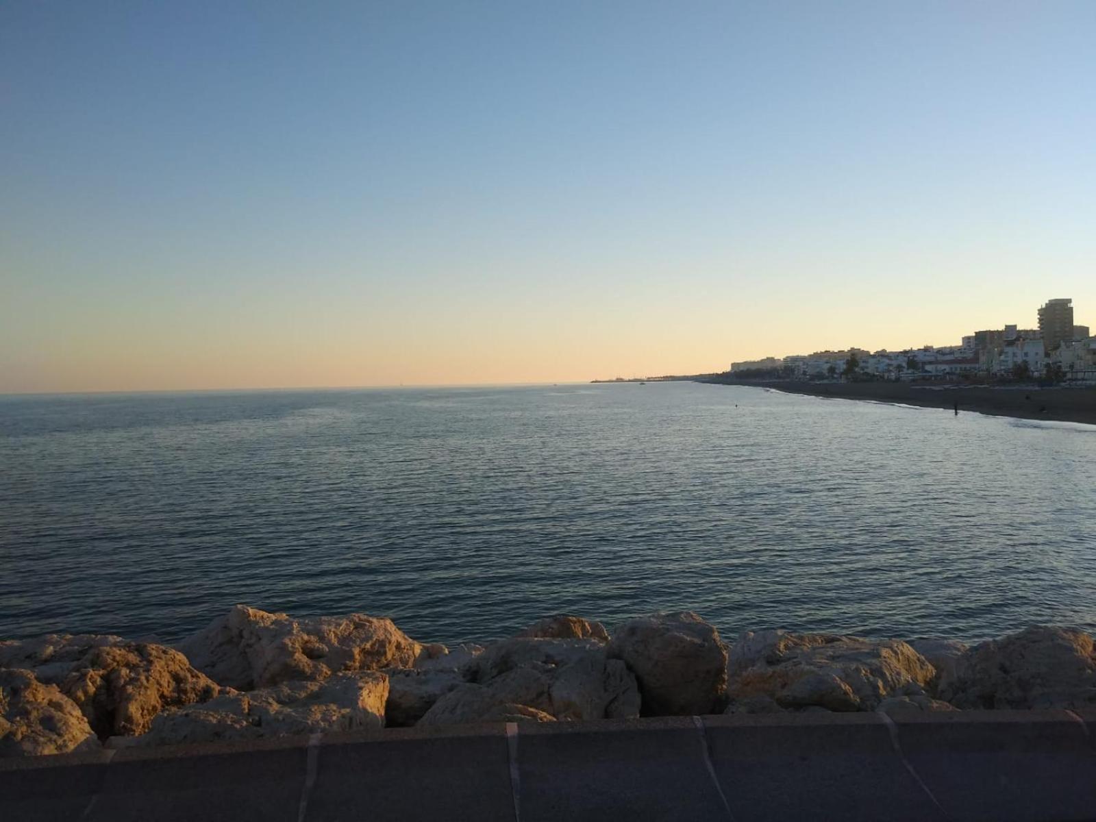 Nuevo Roca Chica, Primera Linea Playa,Torremolinos Eksteriør billede