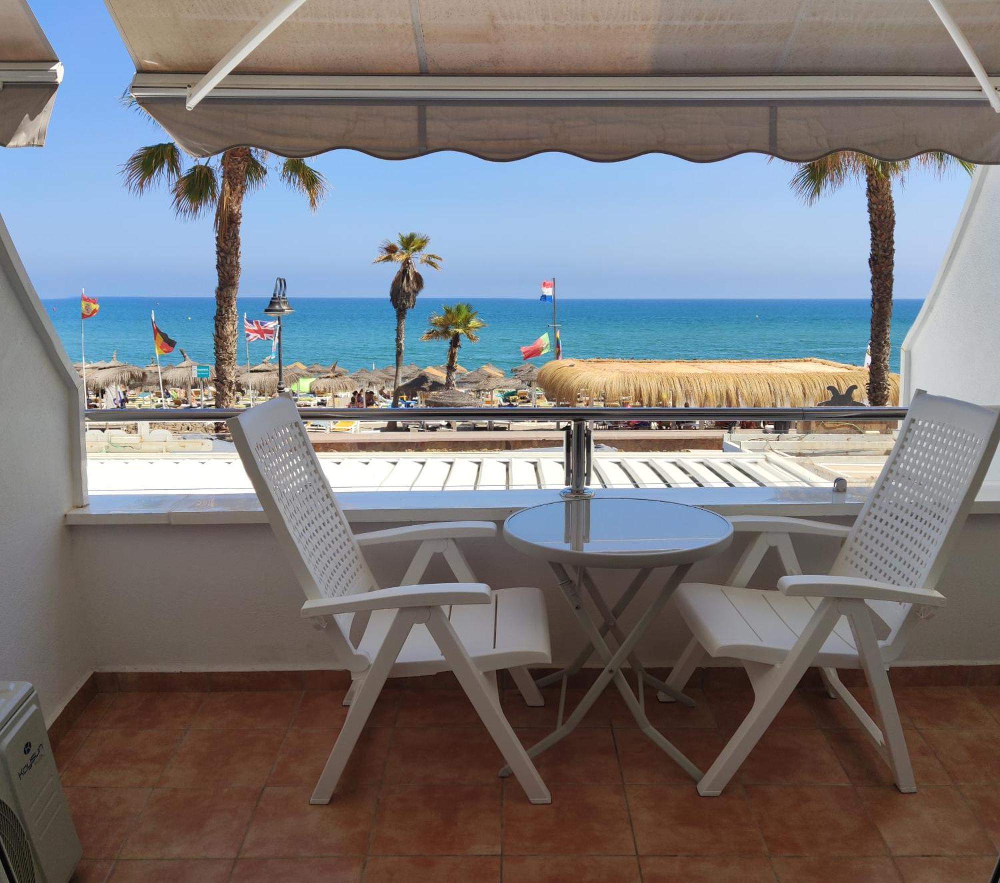 Nuevo Roca Chica, Primera Linea Playa,Torremolinos Eksteriør billede